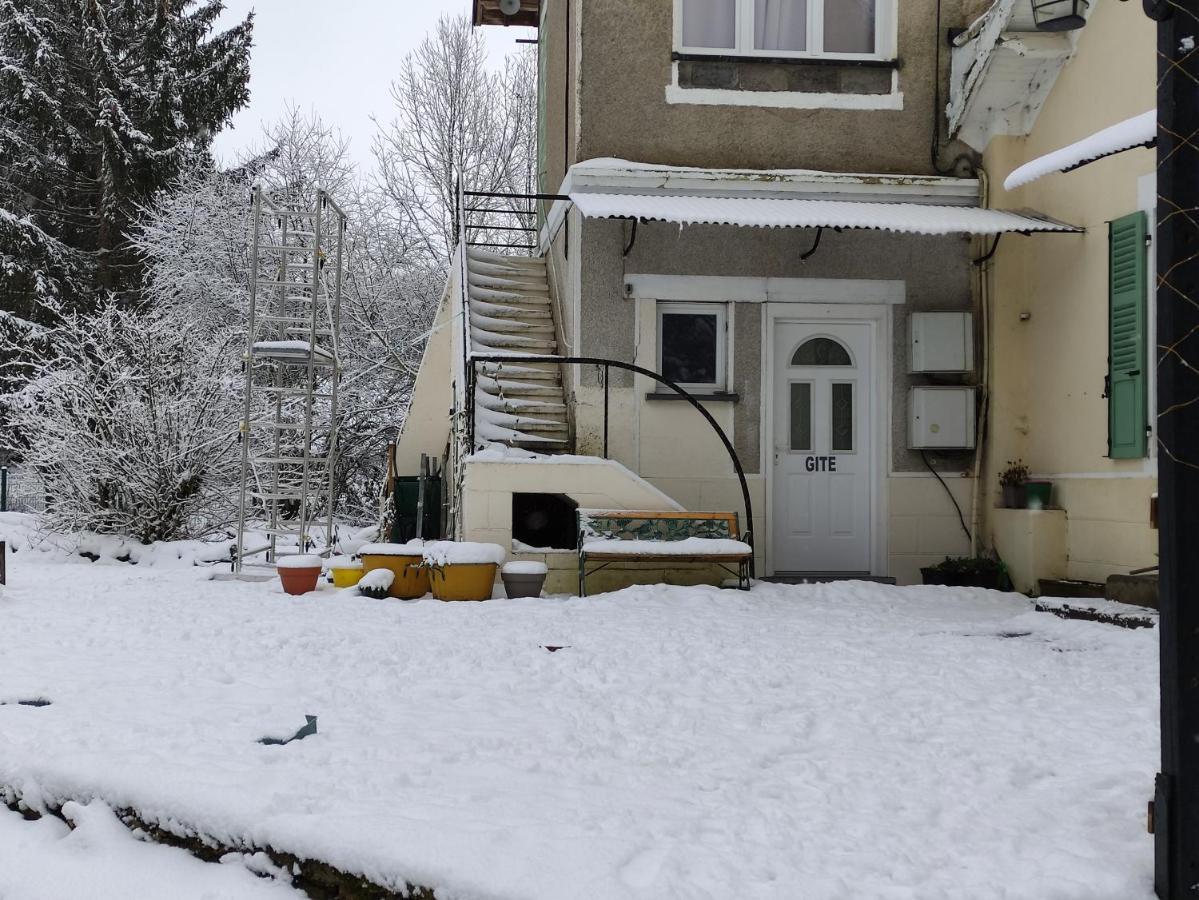 Gite Les Eylauds Pionsat Exterior foto